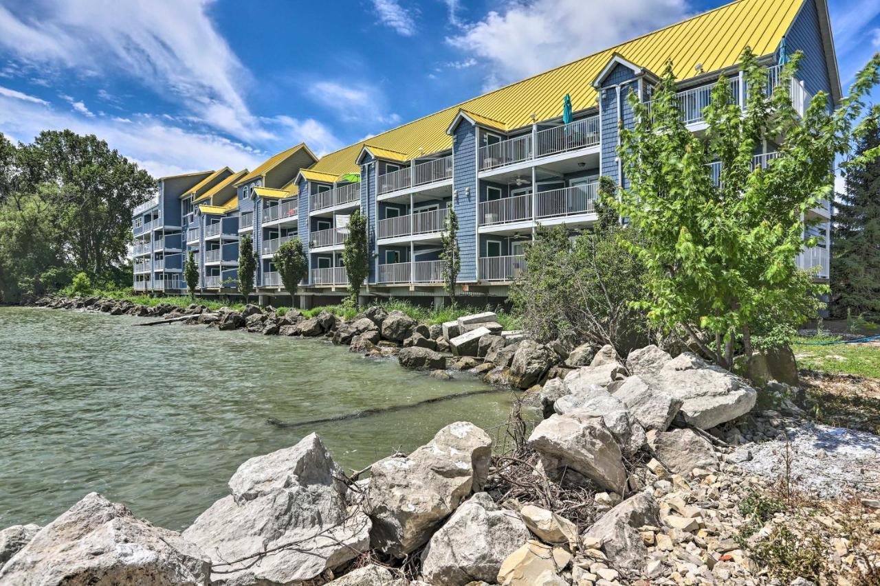 Апартаменты Waterfront Bass Island Retreat With Balcony And Tv Пут-ин-Бей Экстерьер фото