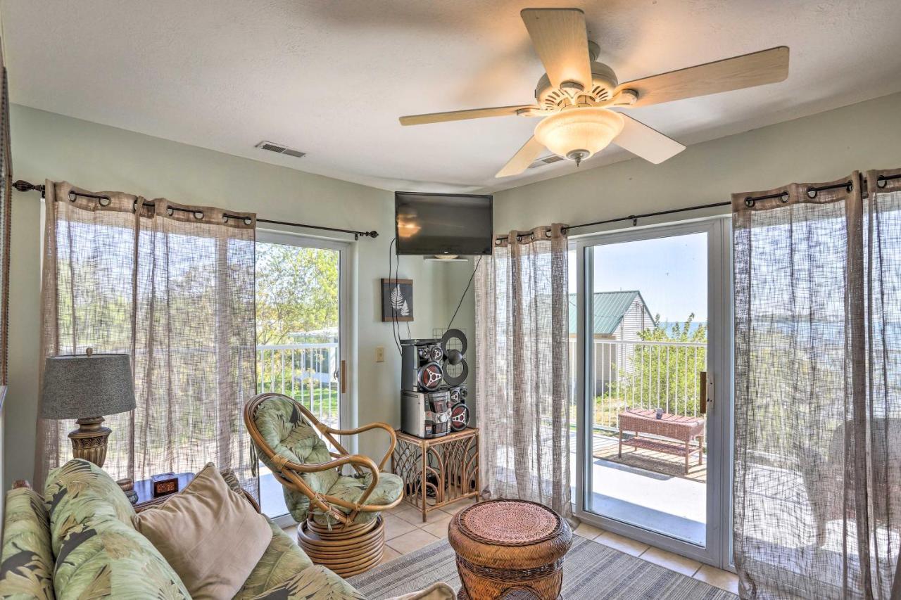 Апартаменты Waterfront Bass Island Retreat With Balcony And Tv Пут-ин-Бей Экстерьер фото